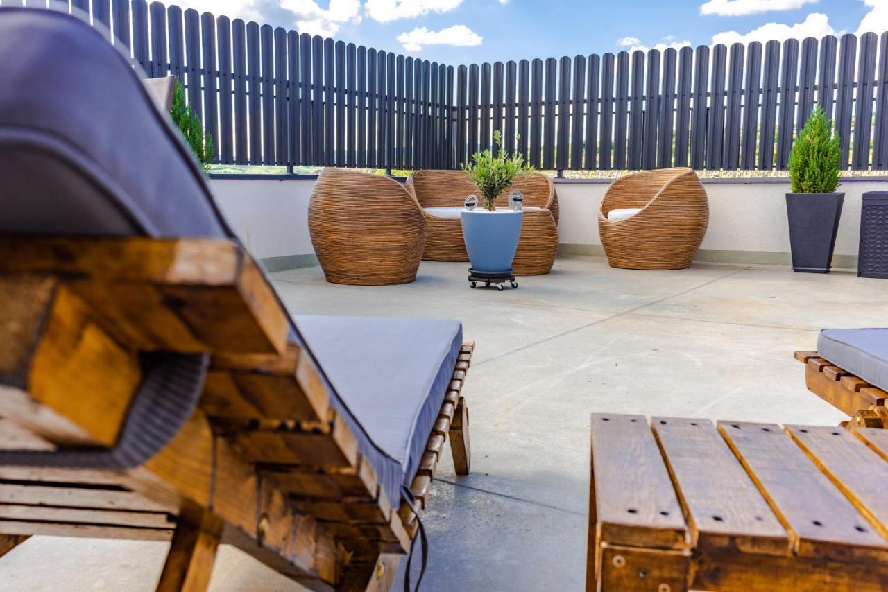 Thome Hoia Jacuzzi Apartment